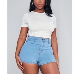 NWT PrettyLittleThing Shape Light Blue Wash Disco Denim Shorts Size 14
